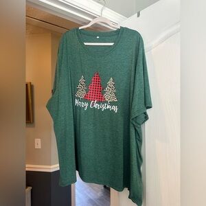 Christmas T-shirt, Amazon size 5x, fits like a 3x